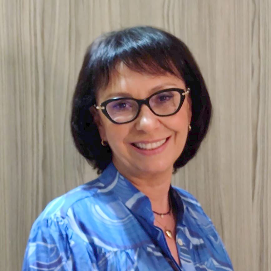 Dra. Laura Mendonça, médica reumatologista